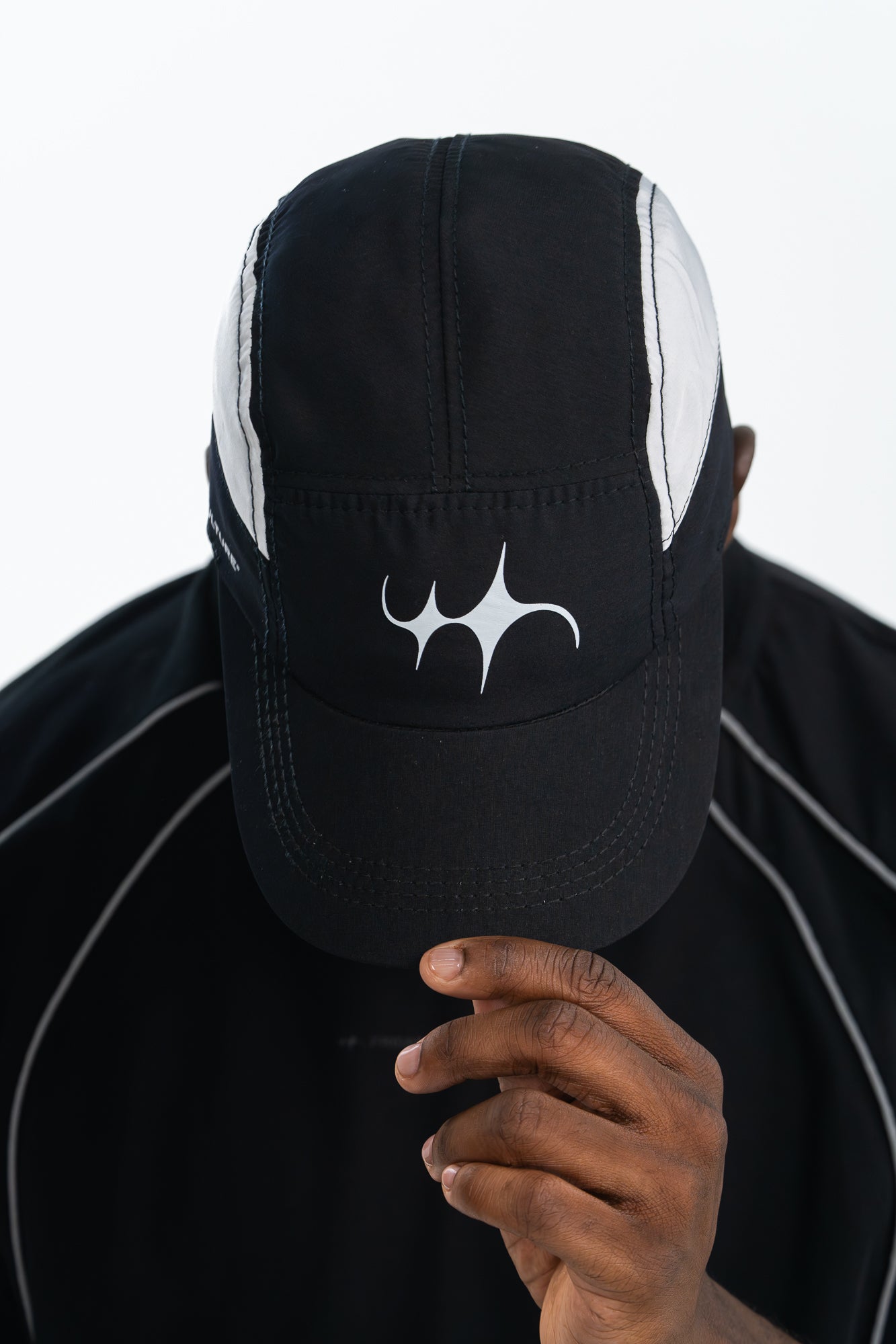 FS REFLECTIVE CAP BLACK & WHITE