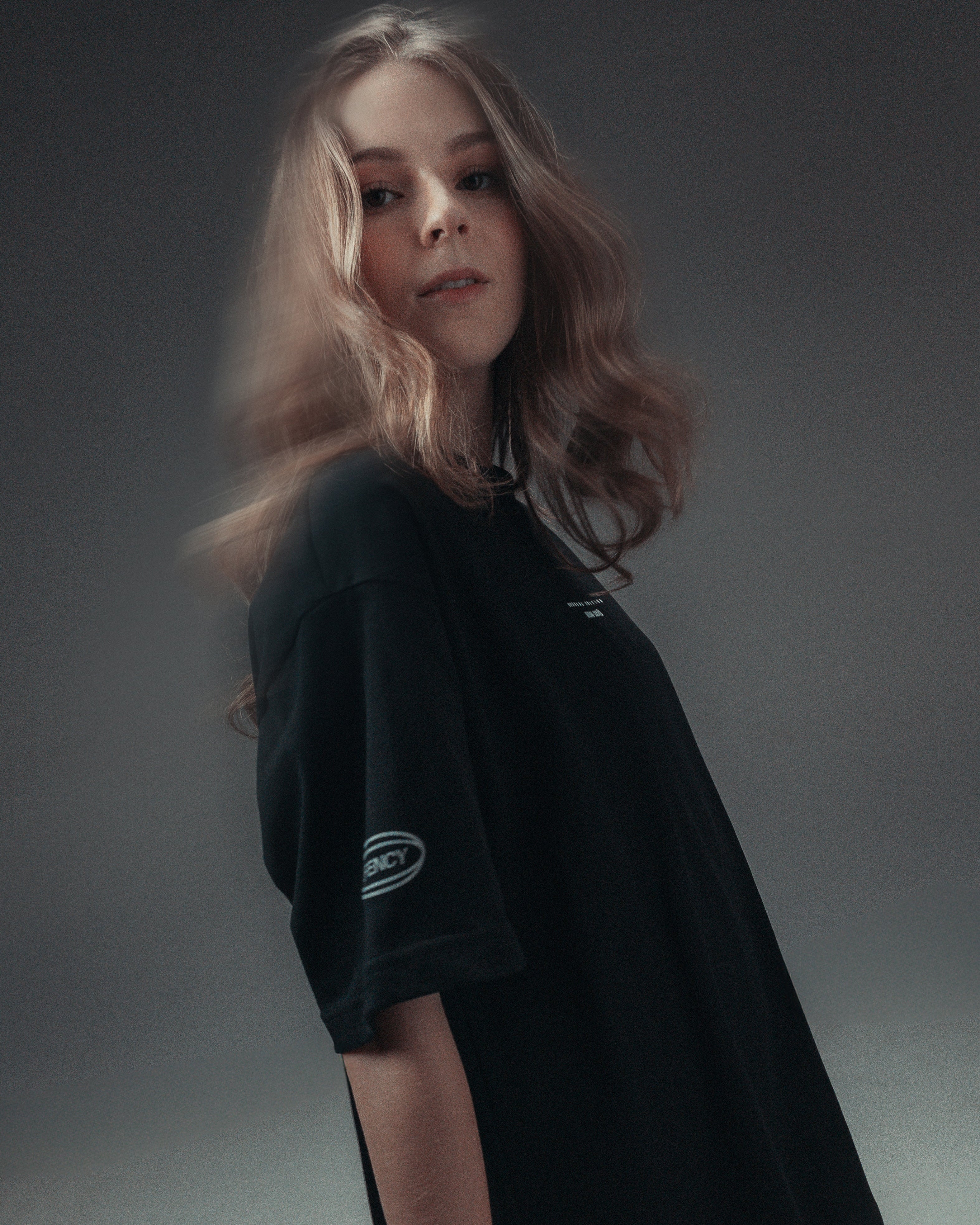 ELEGANCE IN MOTION T-Shirt Black (SPECIAL EDITION)