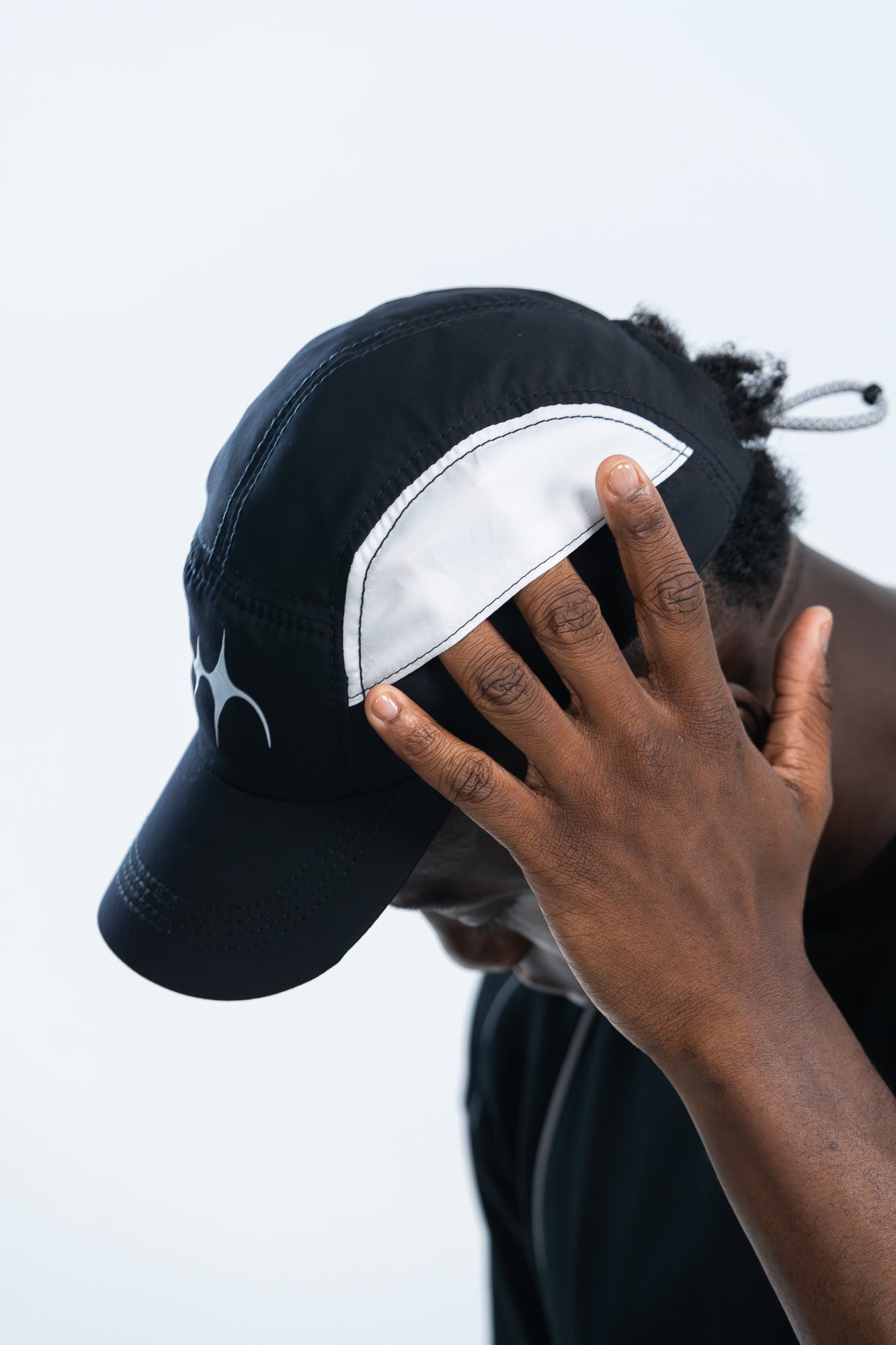 FS REFLECTIVE CAP BLACK & WHITE