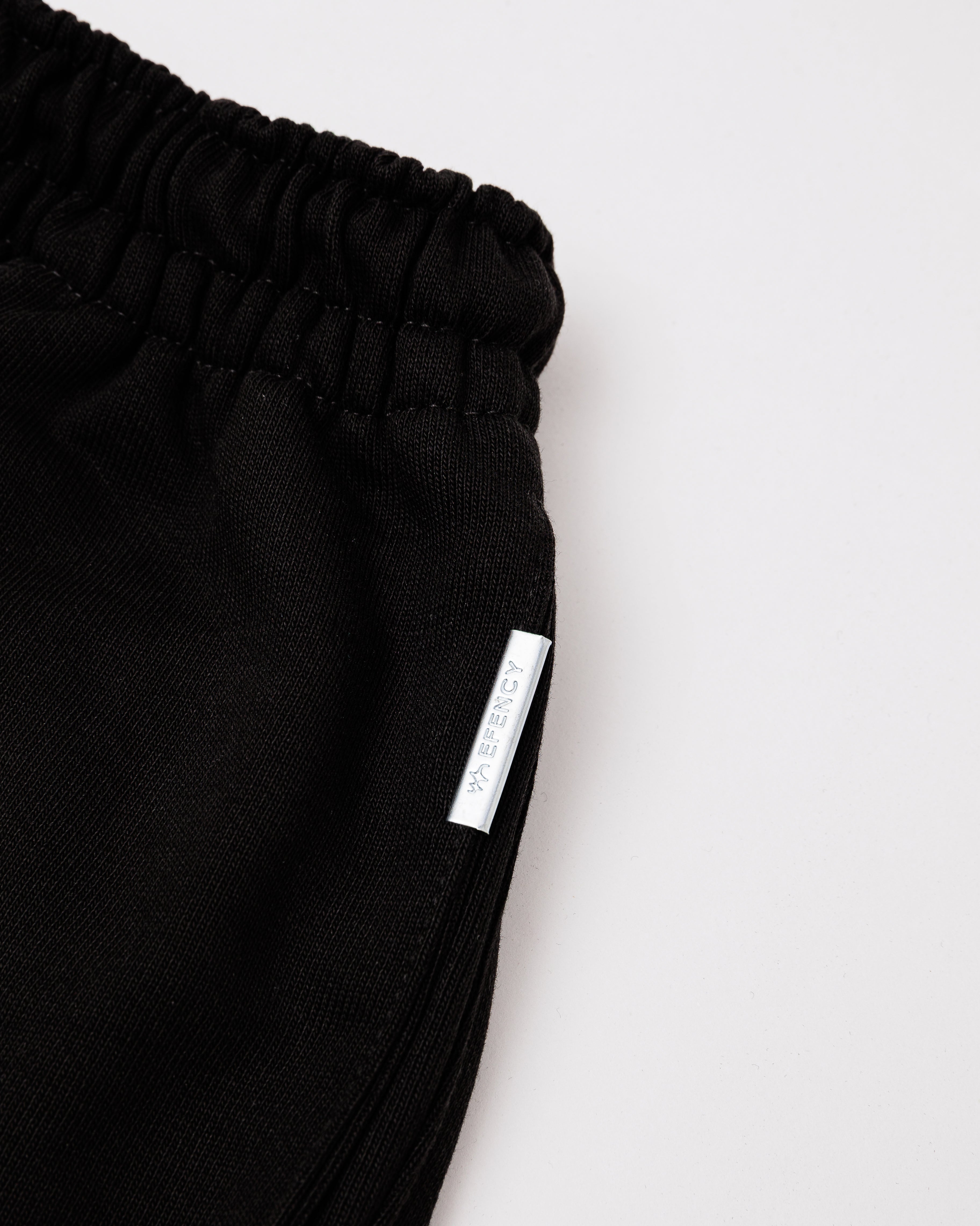 ELEGANCE Bermuda Black